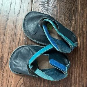 Softstar Child Classic Navy and Teal 6 barefoot minimal